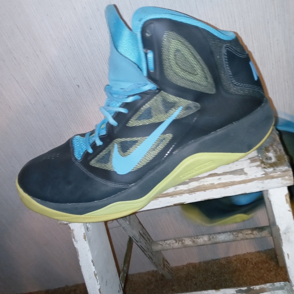 Nike Dual Fusion - Picture 2 of 8